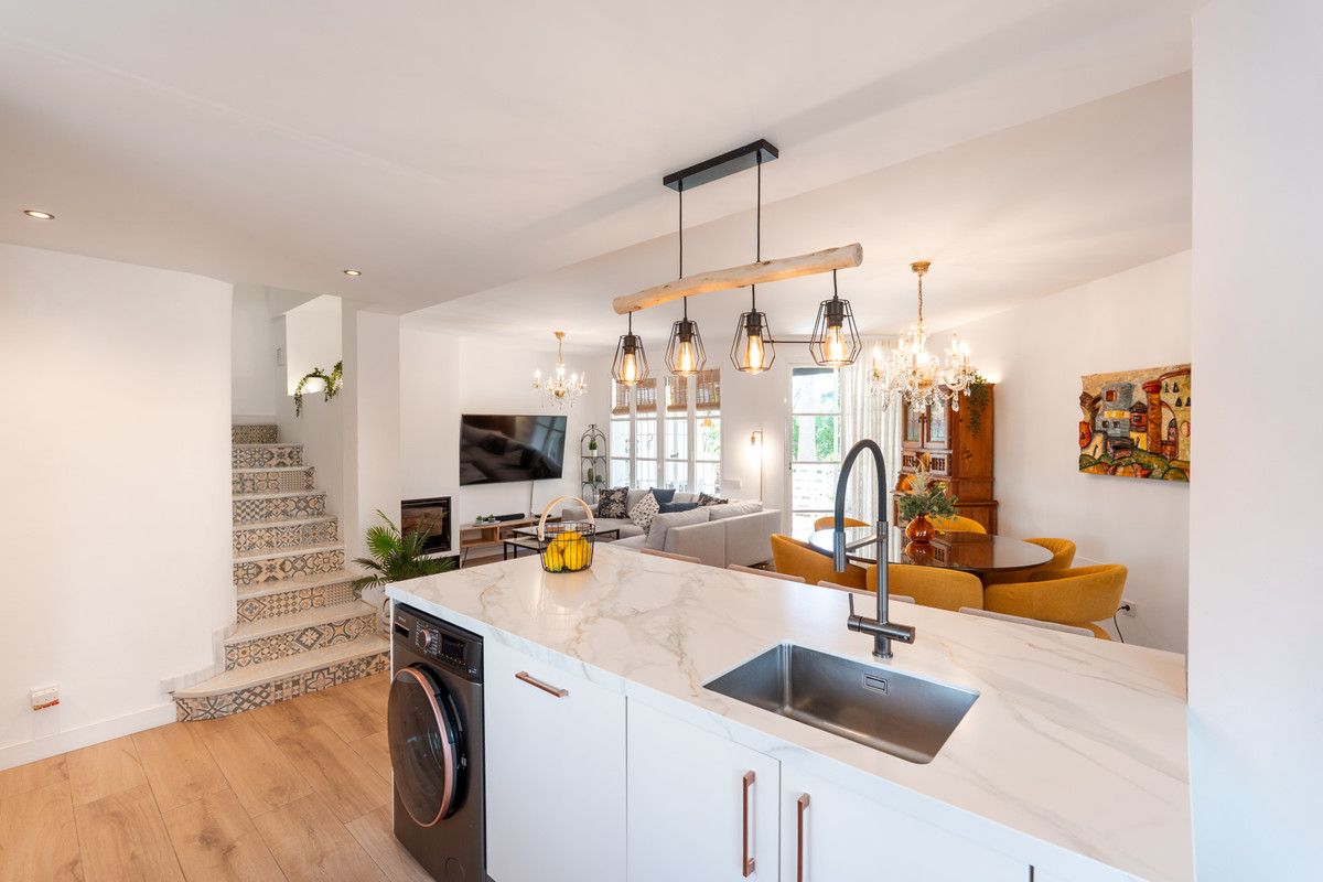 Huis te koop in Nueva Andalucía | 4 slaapkamers H5387386