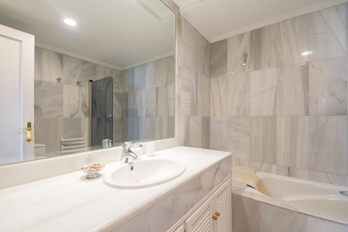 Grond te koop in Nueva Andalucía | 3 slaapkamers H5453452