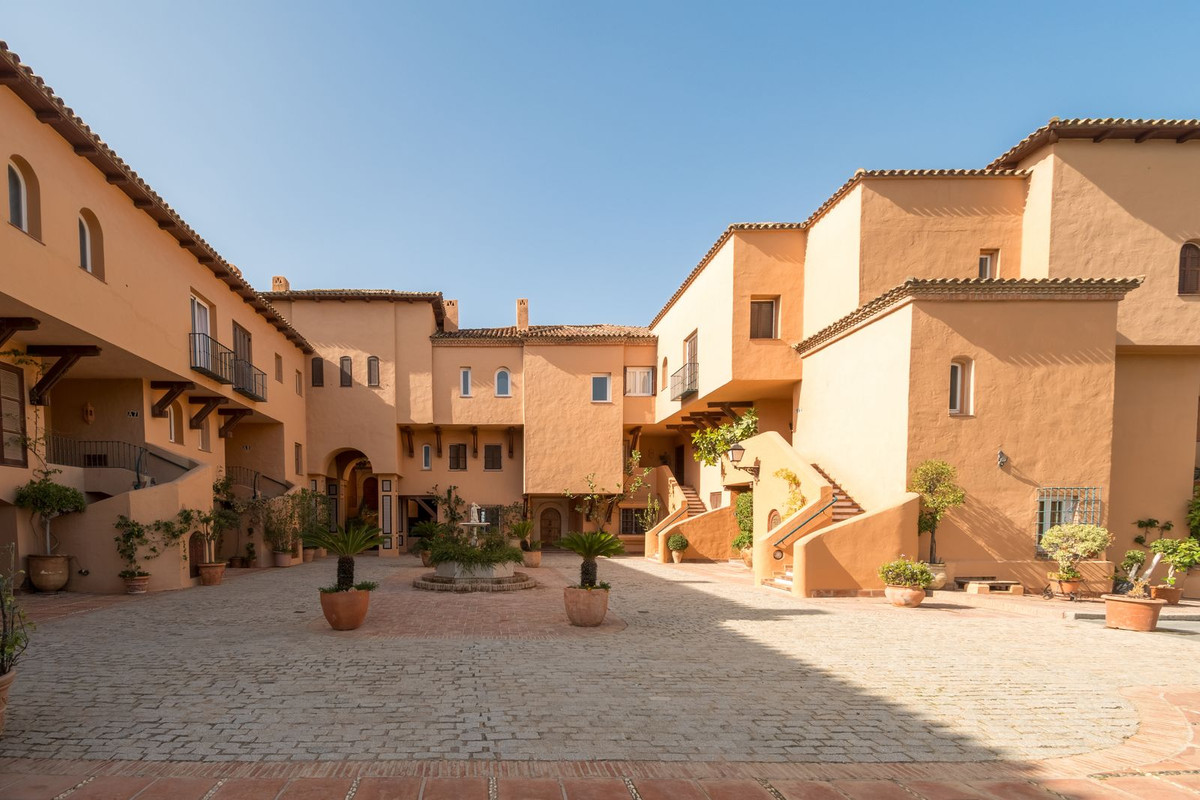 Grond te koop in Nueva Andalucía | 3 slaapkamers H5453452