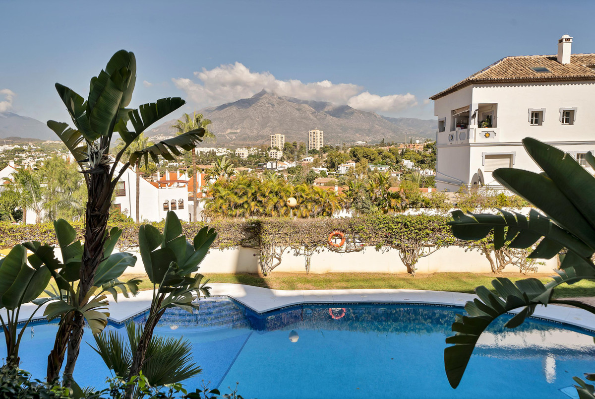 Appartement te koop in Nueva Andalucía | 2 slaapkamers H5525500