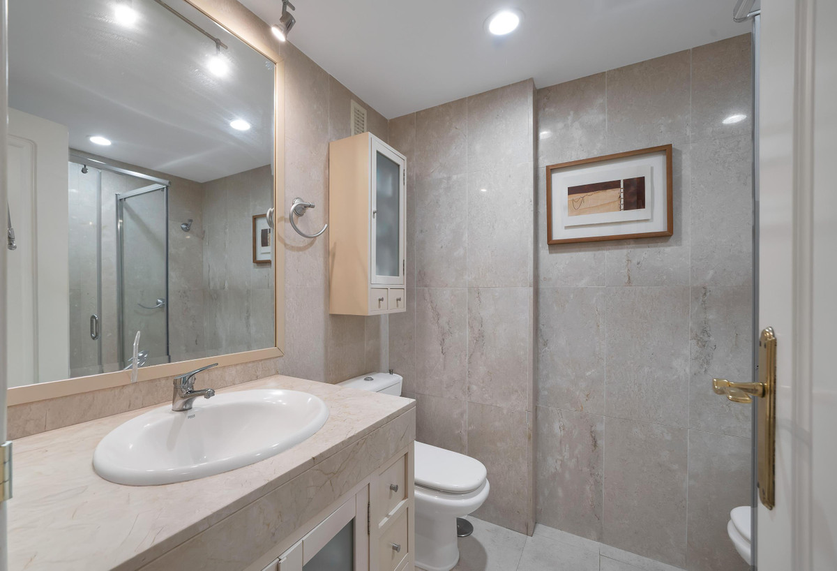 Appartement te koop in Nueva Andalucía | 2 slaapkamers H5525500
