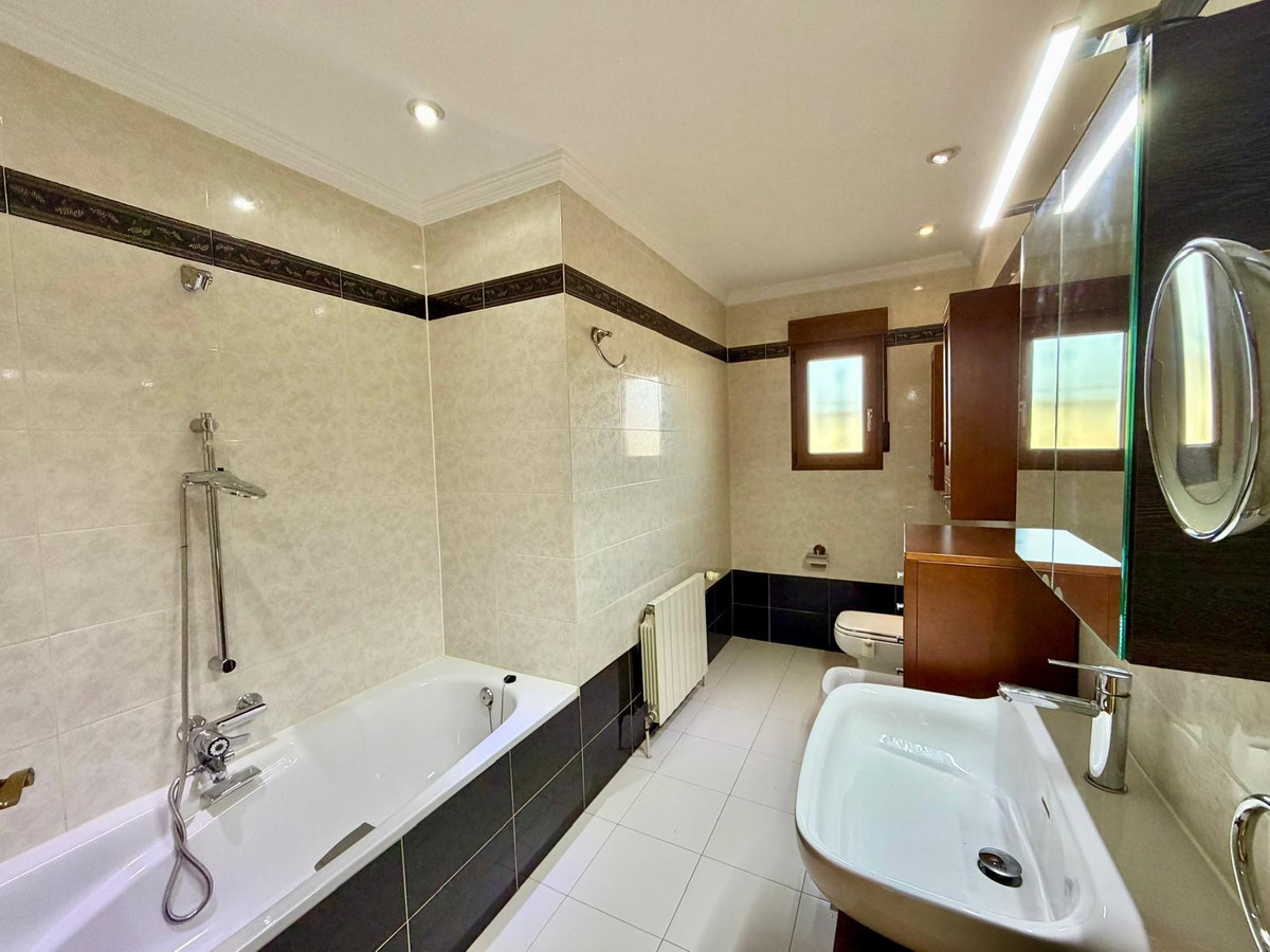 Huis te koop in Pedreguer | 8 slaapkamers H5298463