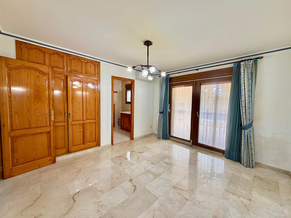 Huis te koop in Pedreguer | 8 slaapkamers H5298466