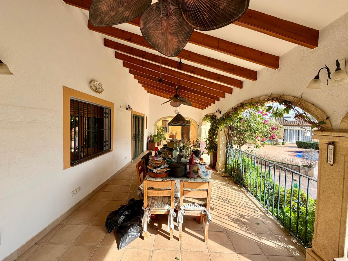 Huis te koop in Pedreguer | 8 slaapkamers H5298466