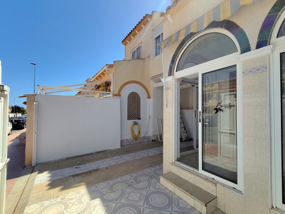 Grond te koop in Playa Flamenca | 2 slaapkamers H5486767