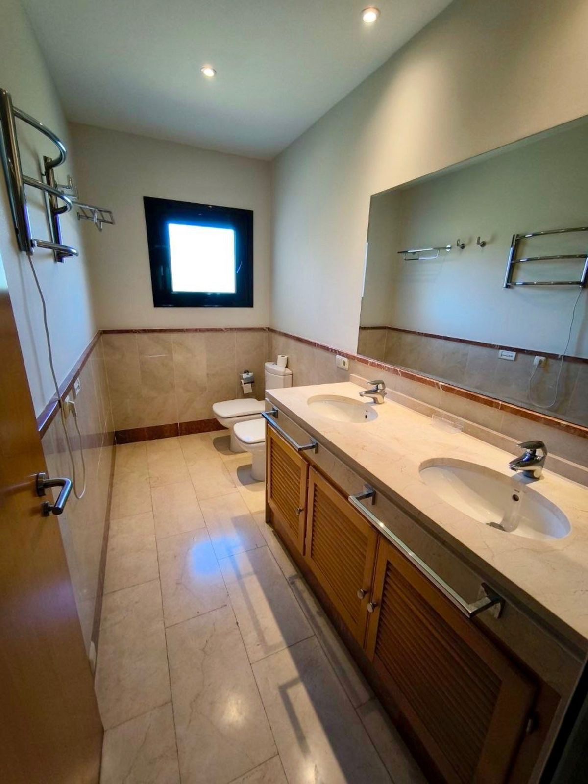 Property main view 32