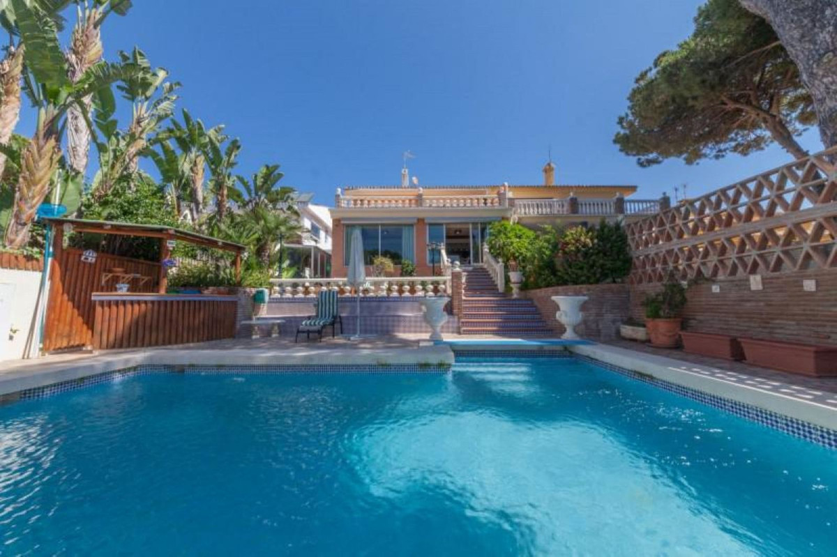 Huis te koop in Puerto de Cabopino | 4 slaapkamers H5128981