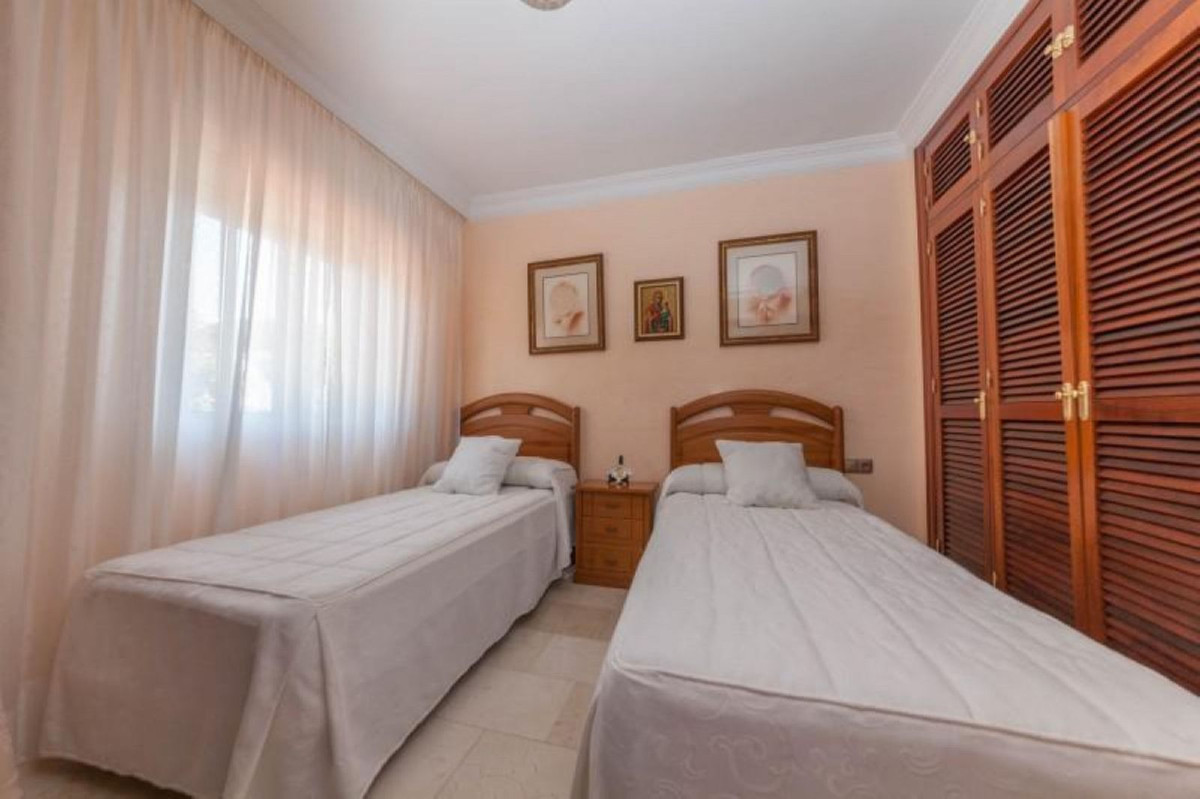 Huis te koop in Puerto de Cabopino | 4 slaapkamers H5128981
