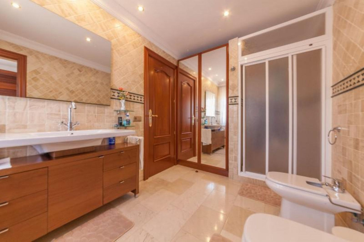 Huis te koop in Puerto de Cabopino | 4 slaapkamers H5128981