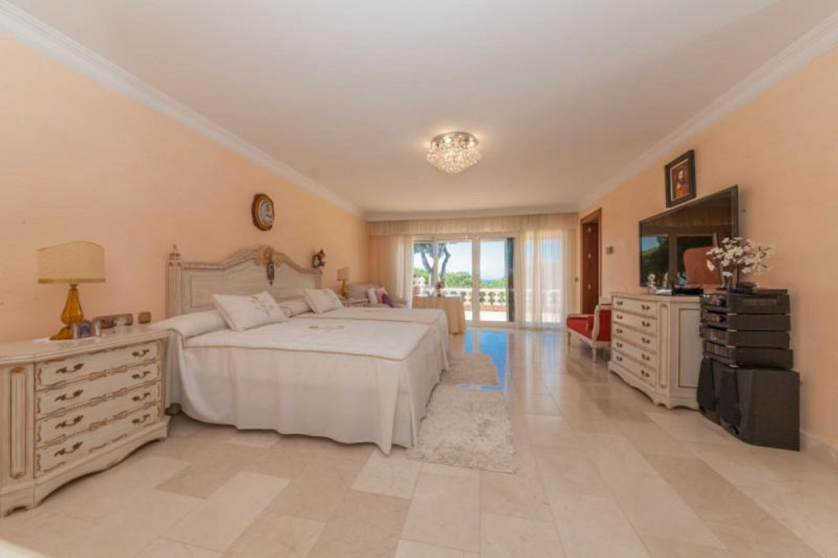 Huis te koop in Puerto de Cabopino | 4 slaapkamers H5128981
