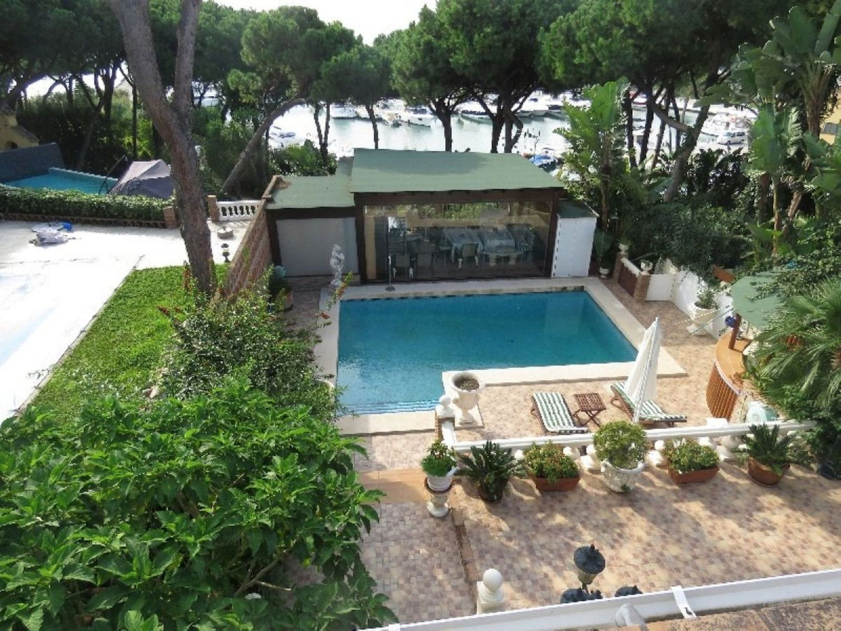 Huis te koop in Puerto de Cabopino | 4 slaapkamers H5128981
