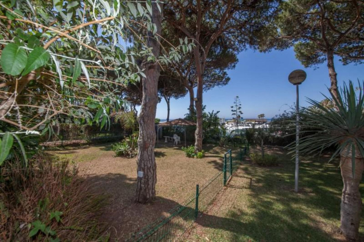 Huis te koop in Puerto de Cabopino | 4 slaapkamers H5128981