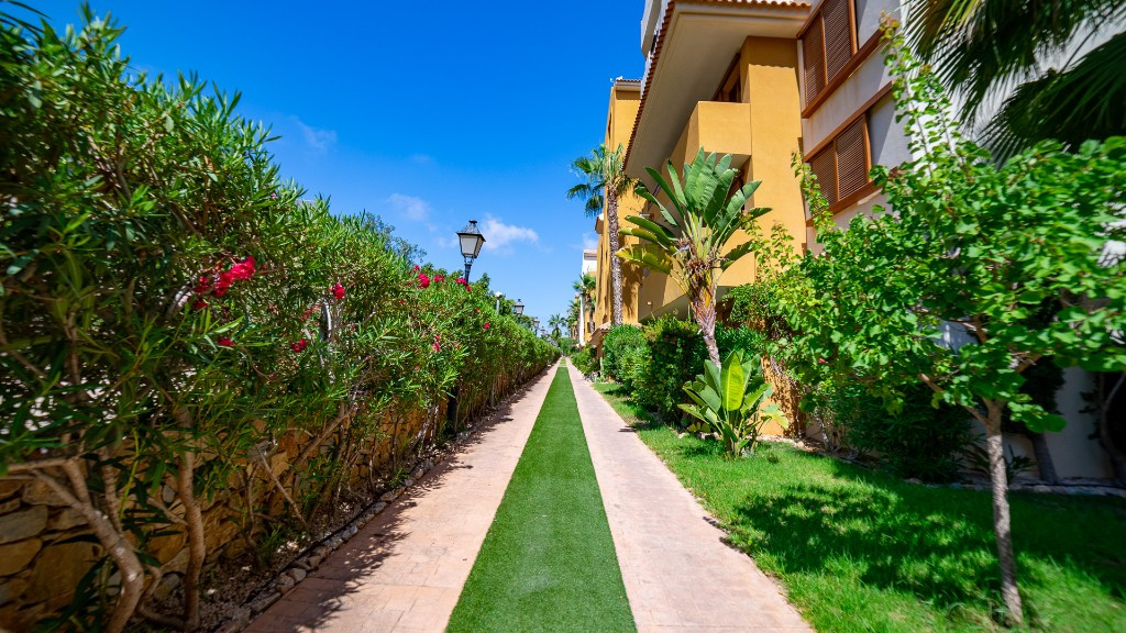 Appartement te koop in Punta Prima | 2 slaapkamers H5265379