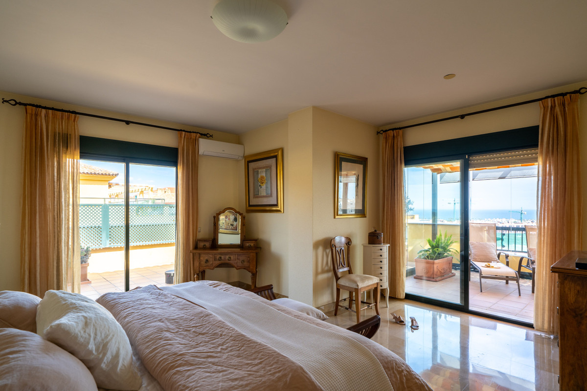 Huis te koop in San Pedro de Alcántara | 4 slaapkamers H5134267