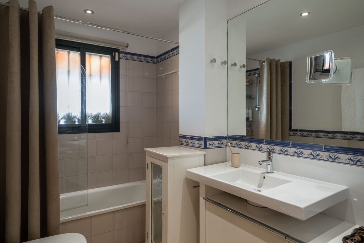 Huis te koop in San Pedro de Alcántara | 4 slaapkamers H5134267