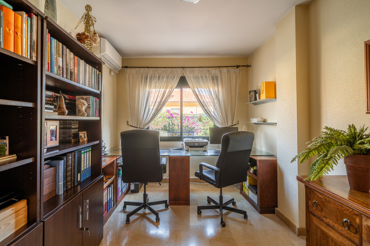 Huis te koop in San Pedro de Alcántara | 4 slaapkamers H5134267