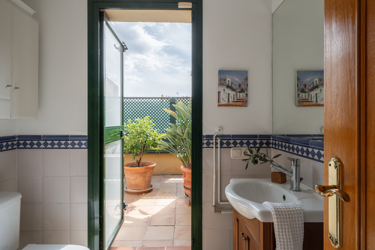 Huis te koop in San Pedro de Alcántara | 4 slaapkamers H5134267