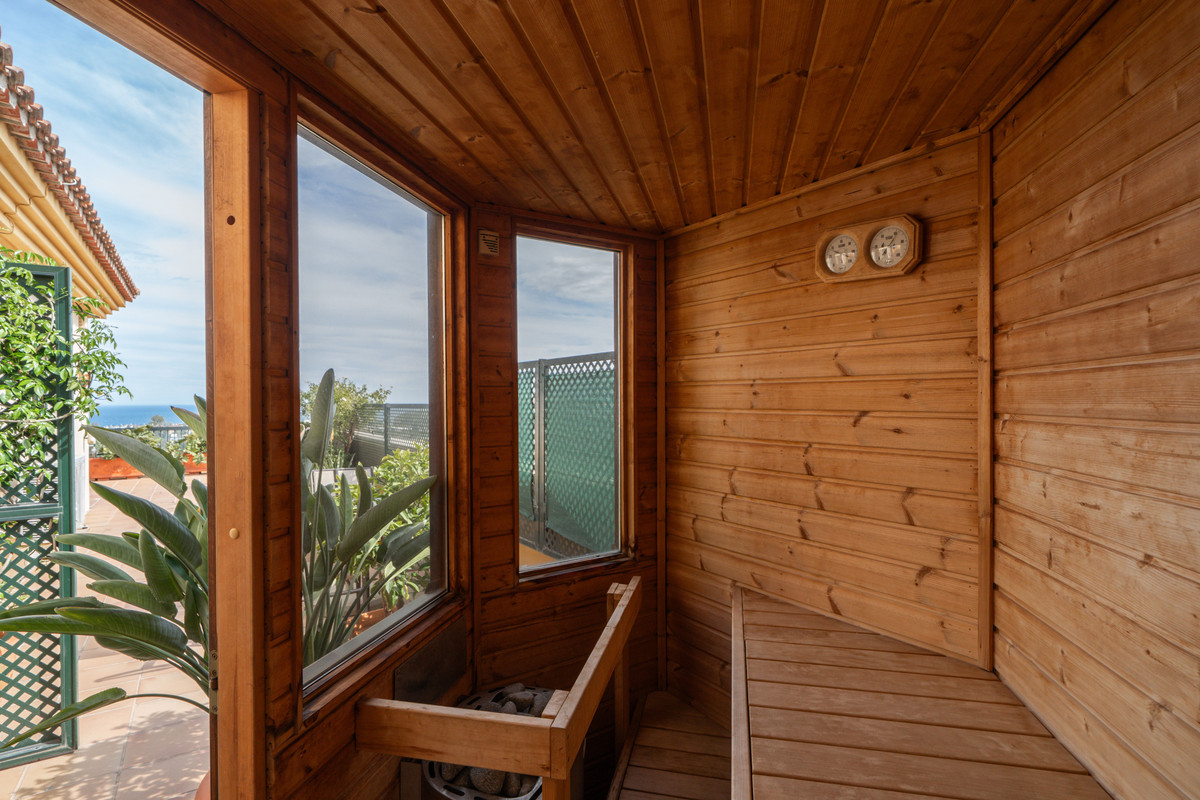 Huis te koop in San Pedro de Alcántara | 4 slaapkamers H5134267