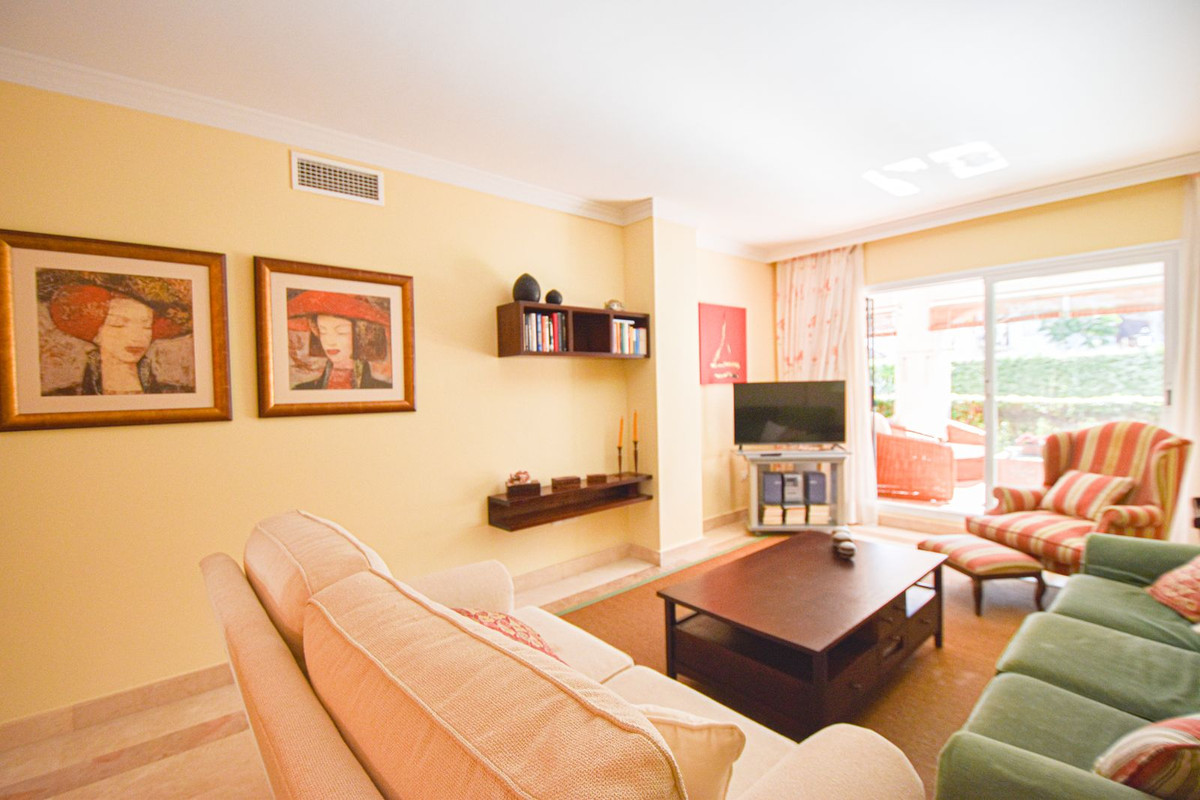 Appartement te koop in San Pedro de Alcántara | 2 slaapkamers H5317678