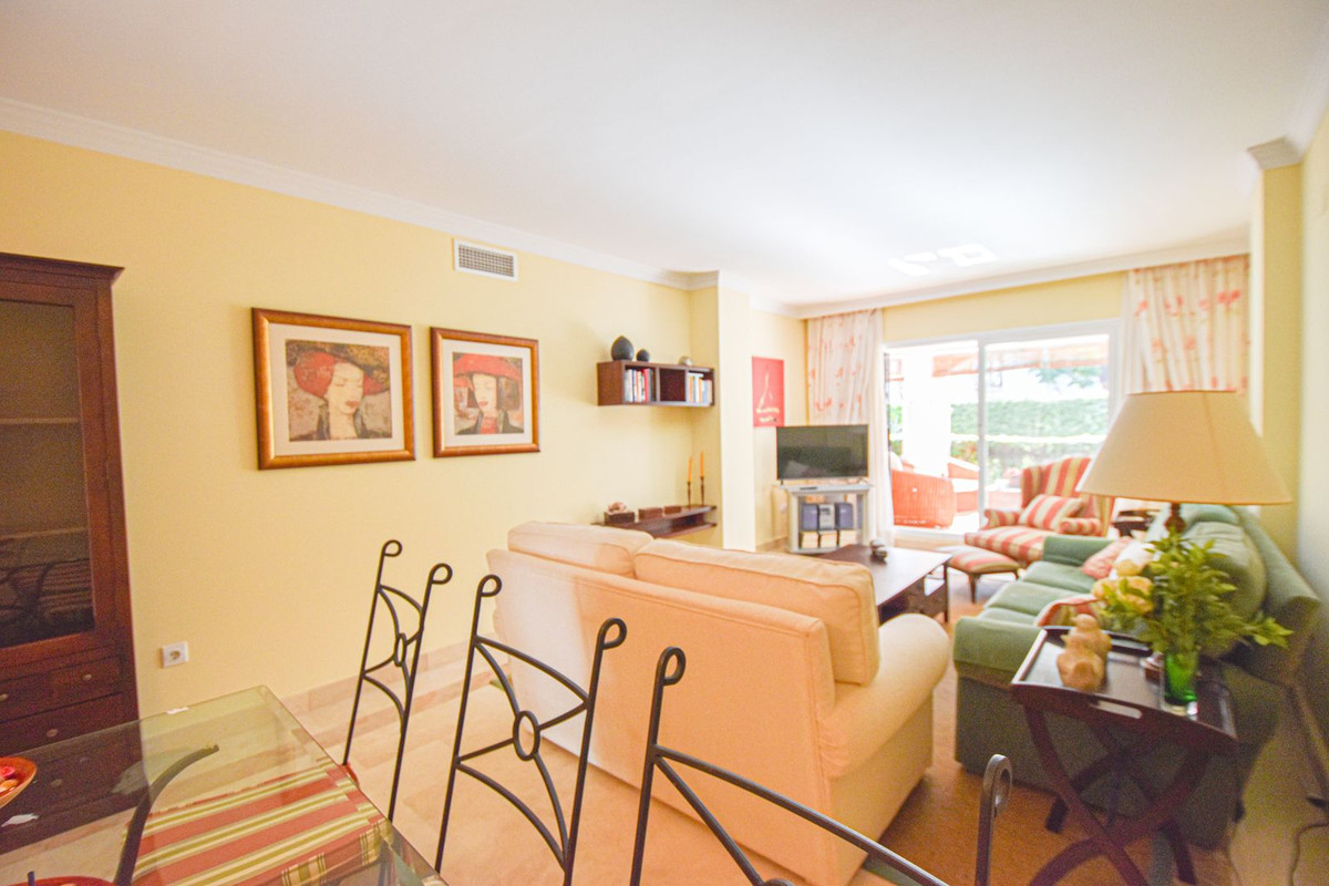 Appartement te koop in San Pedro de Alcántara | 2 slaapkamers H5317678