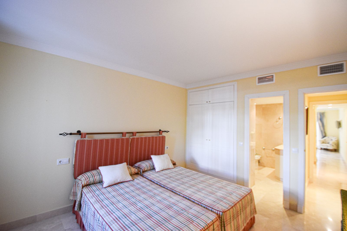 Appartement te koop in San Pedro de Alcántara | 2 slaapkamers H5317678