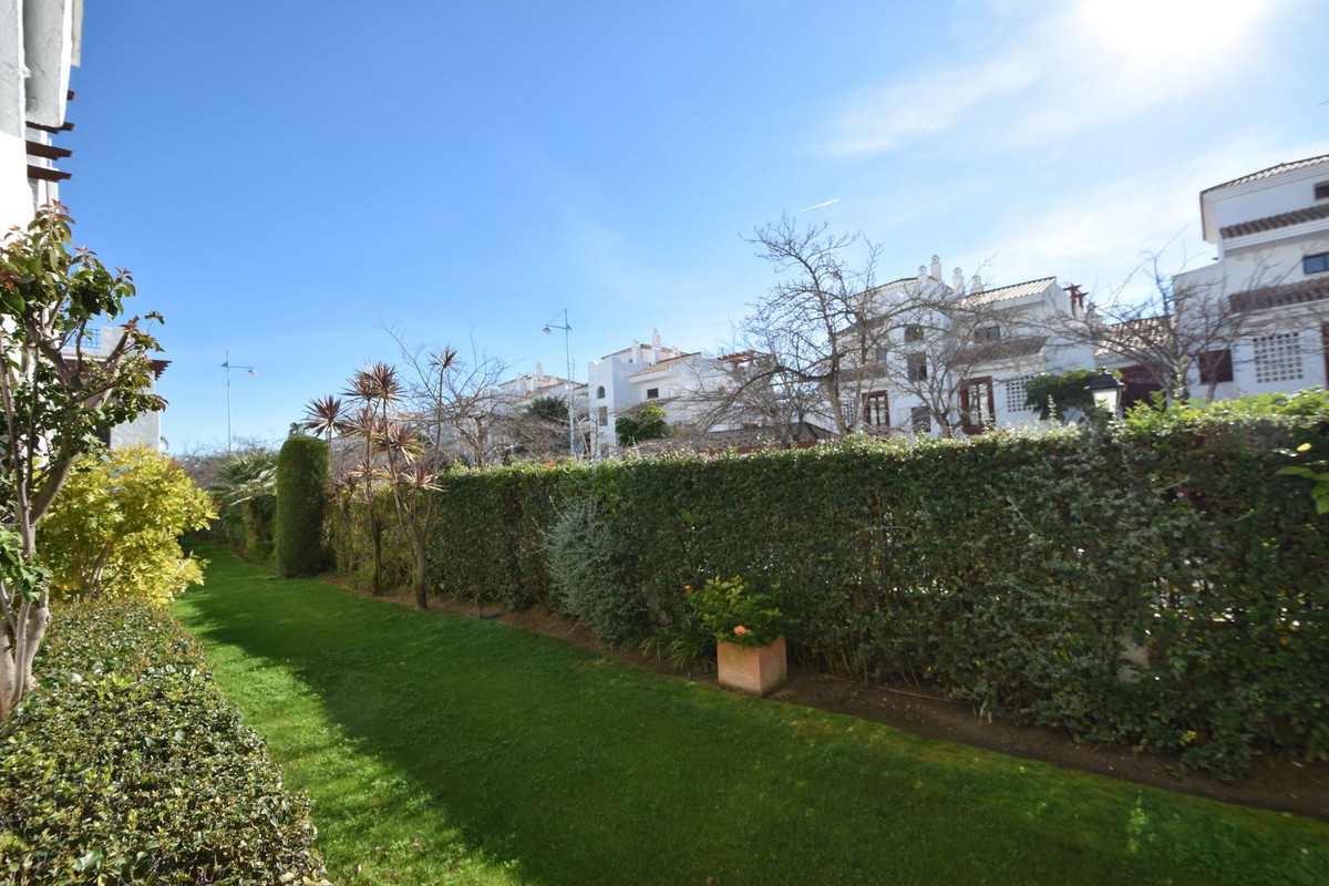 Appartement te koop in San Pedro de Alcántara | 2 slaapkamers H5317678