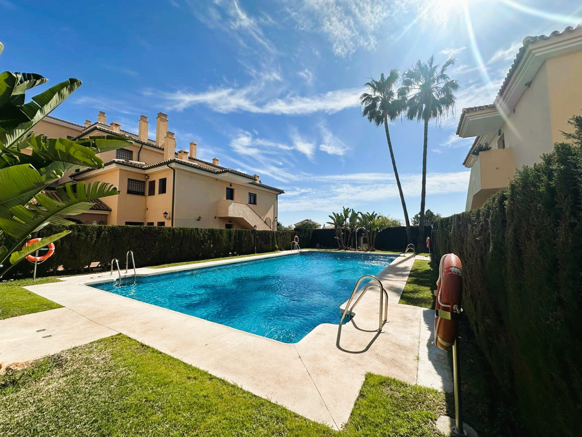 Appartement te koop in San Pedro de Alcántara | 2 slaapkamers H5330089