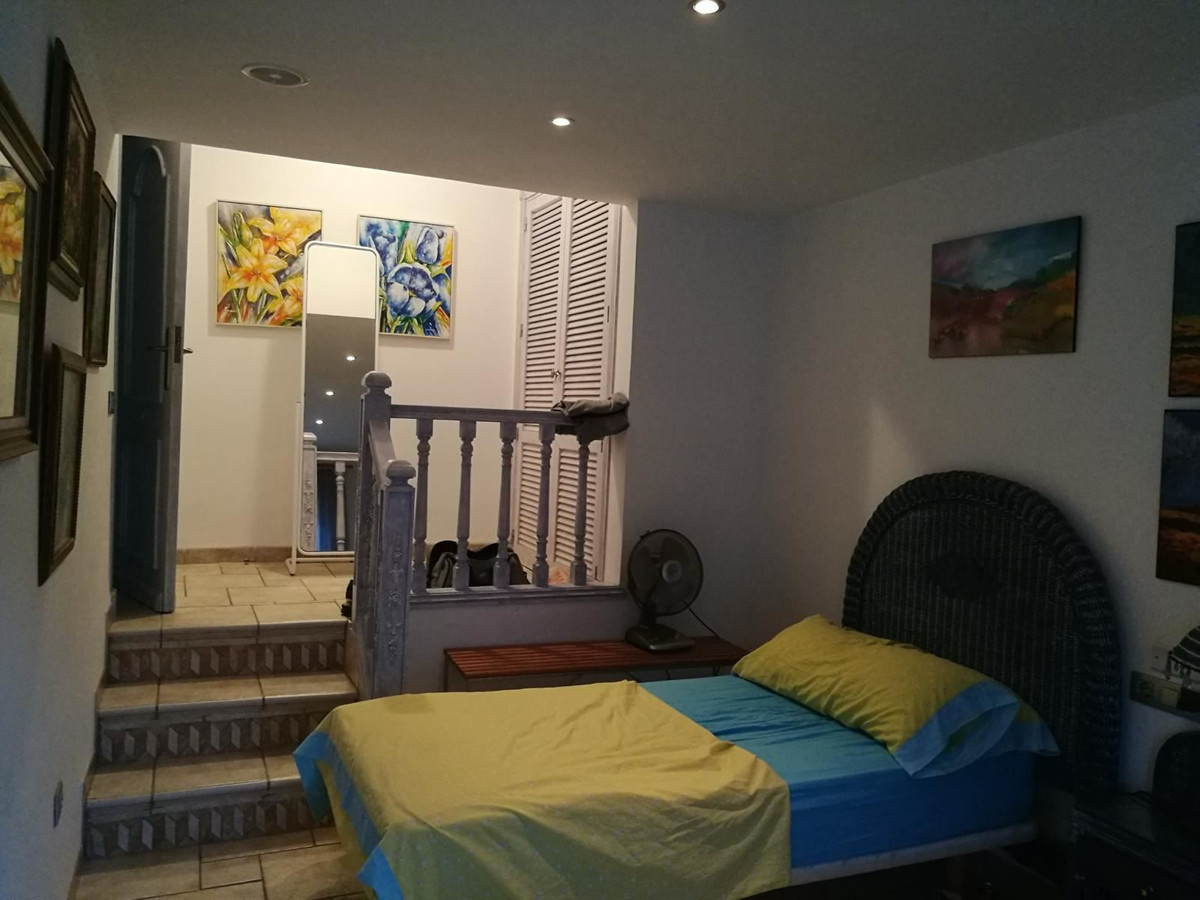 Huis te koop in Santa Pola | 4 slaapkamers H5309413