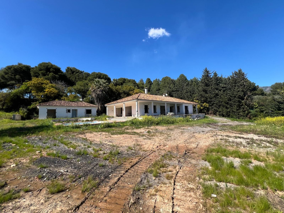 Residentiele Percelen in Sierra Blanca-3