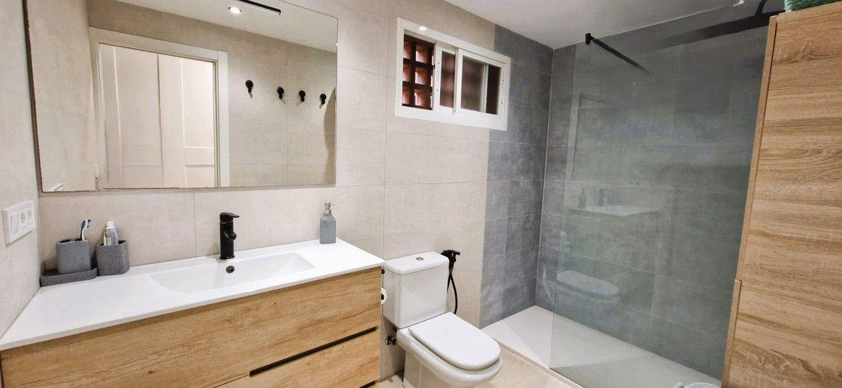 Percelen te koop in The Golden Mile | 2 slaapkamers H4969039