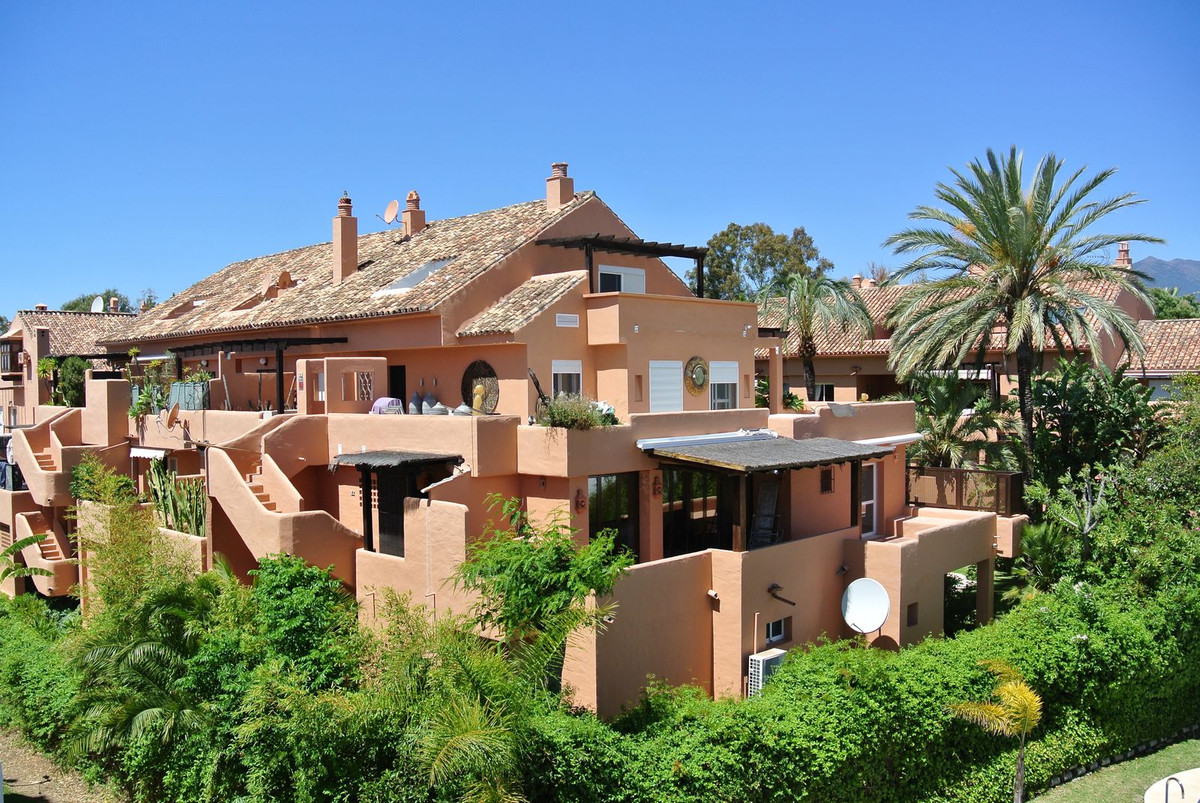 Percelen te koop in The Golden Mile | 2 slaapkamers H4969039