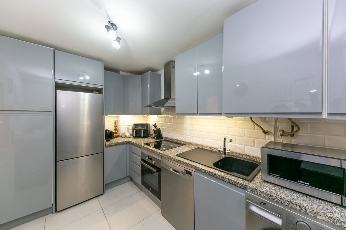 Appartement te koop in Torrequebrada | 3 slaapkamers H5294758