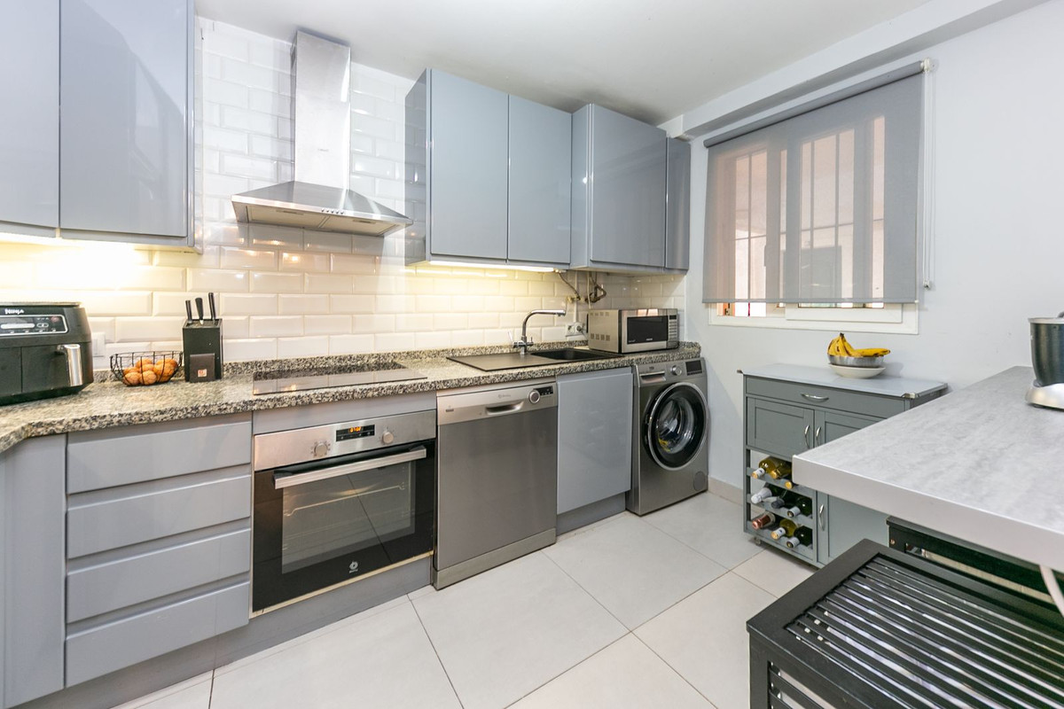 Appartement te koop in Torrequebrada | 3 slaapkamers H5294758