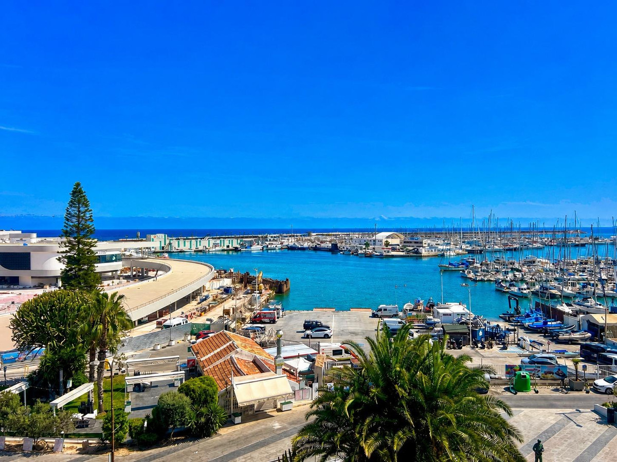 Grond te koop in Torrevieja | 4 slaapkamers H5400346