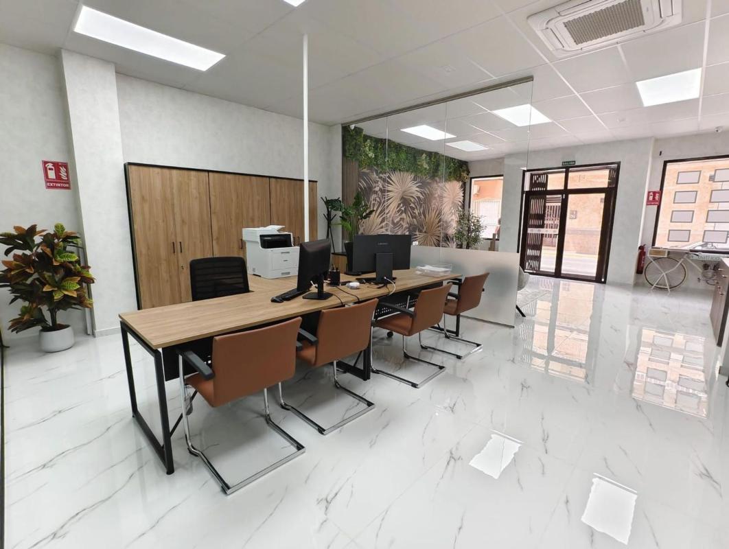 shop te koop in Los Montesinos | 0 slaapkamers H544878