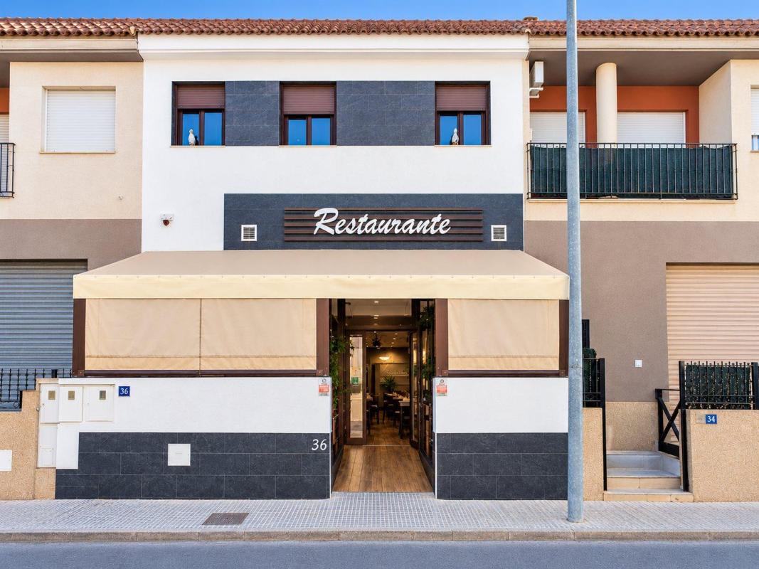shop te koop in Orihuela | 10 slaapkamers H642618
