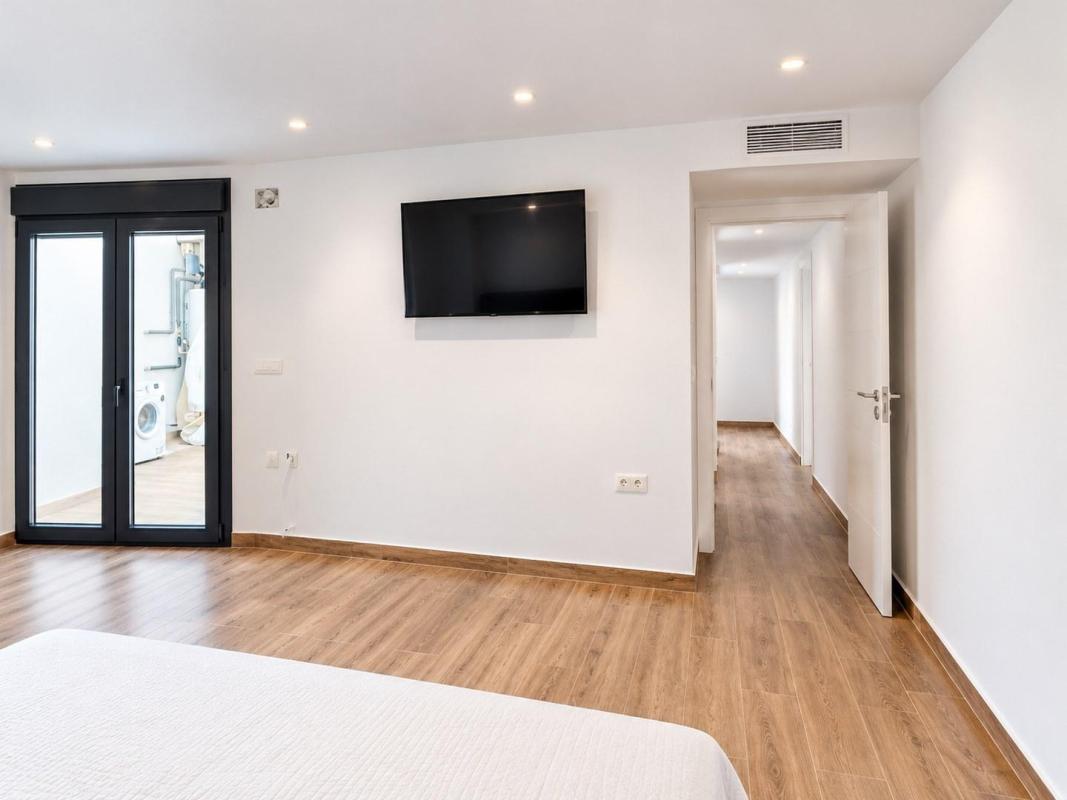 shop te koop in Orihuela | 10 slaapkamers H642618