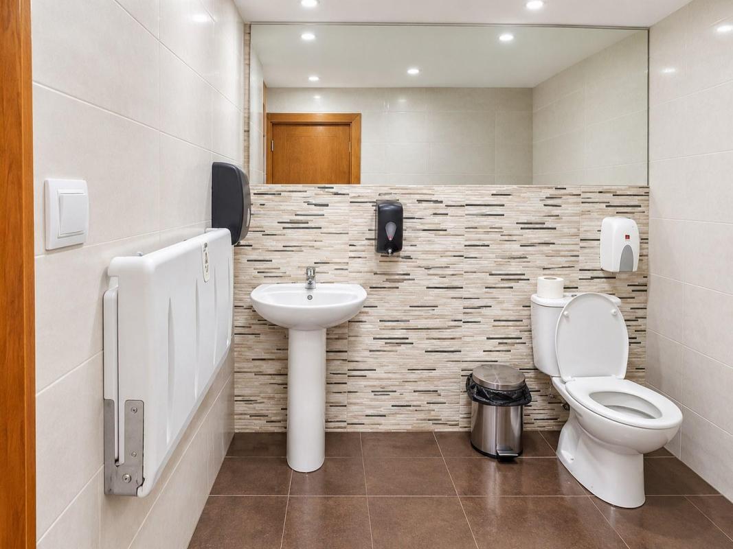 shop te koop in Orihuela | 10 slaapkamers H642618
