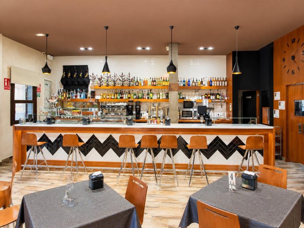 shop te koop in Orihuela | 10 slaapkamers H642618