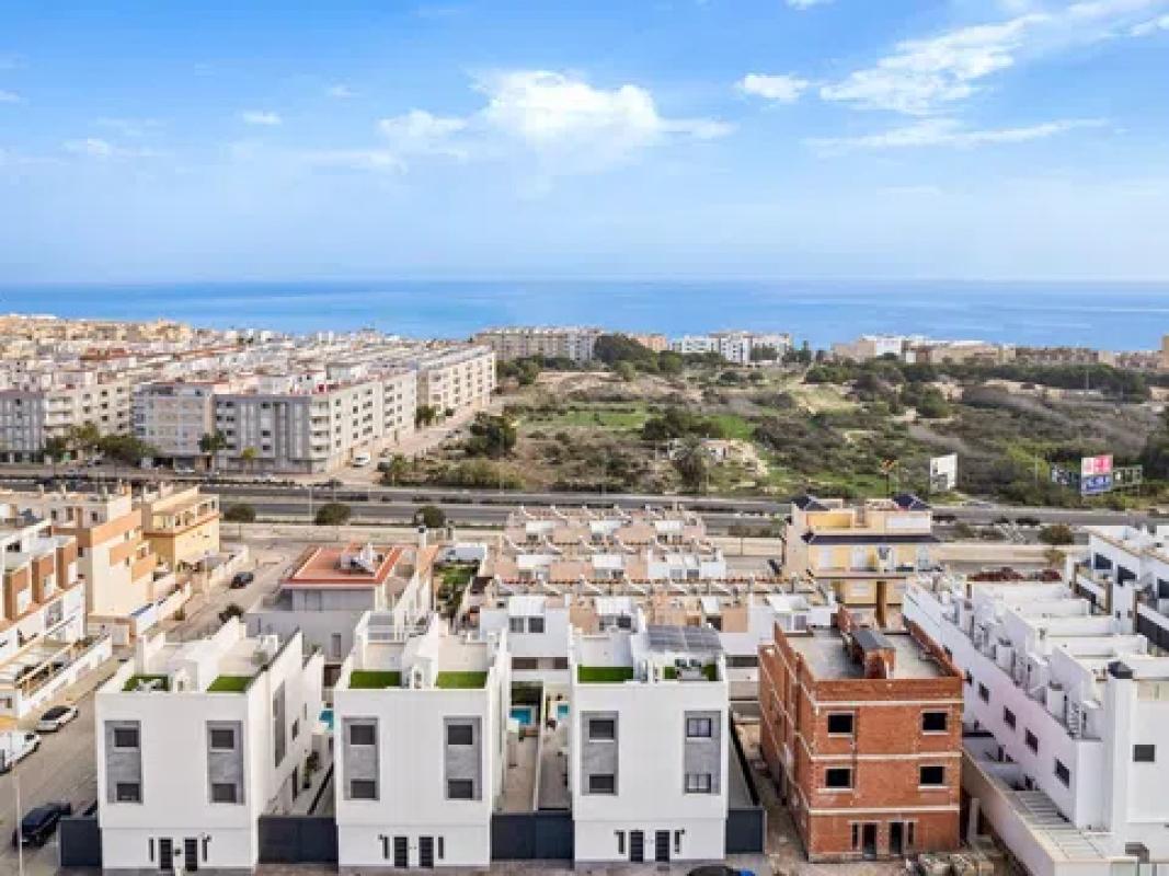 Terraced houses te koop in Guardamar del Segura | 4 slaapkamers H232726