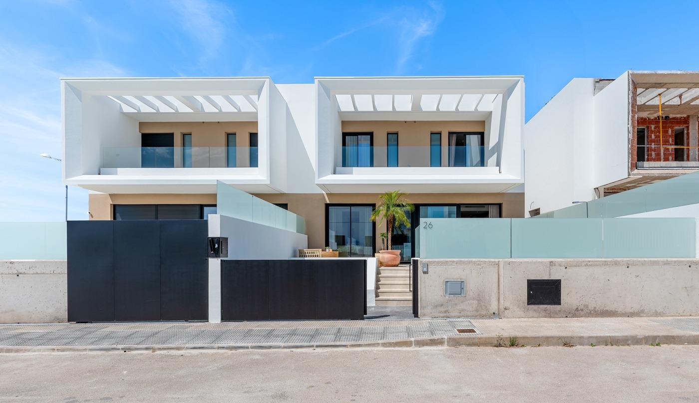 Town House te koop in Dolores | 3 slaapkamers H9083