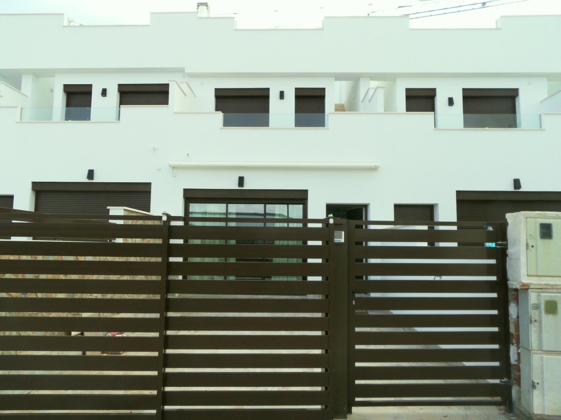 Town House te koop in Pilar de La Horadada | 3 slaapkamers H8980