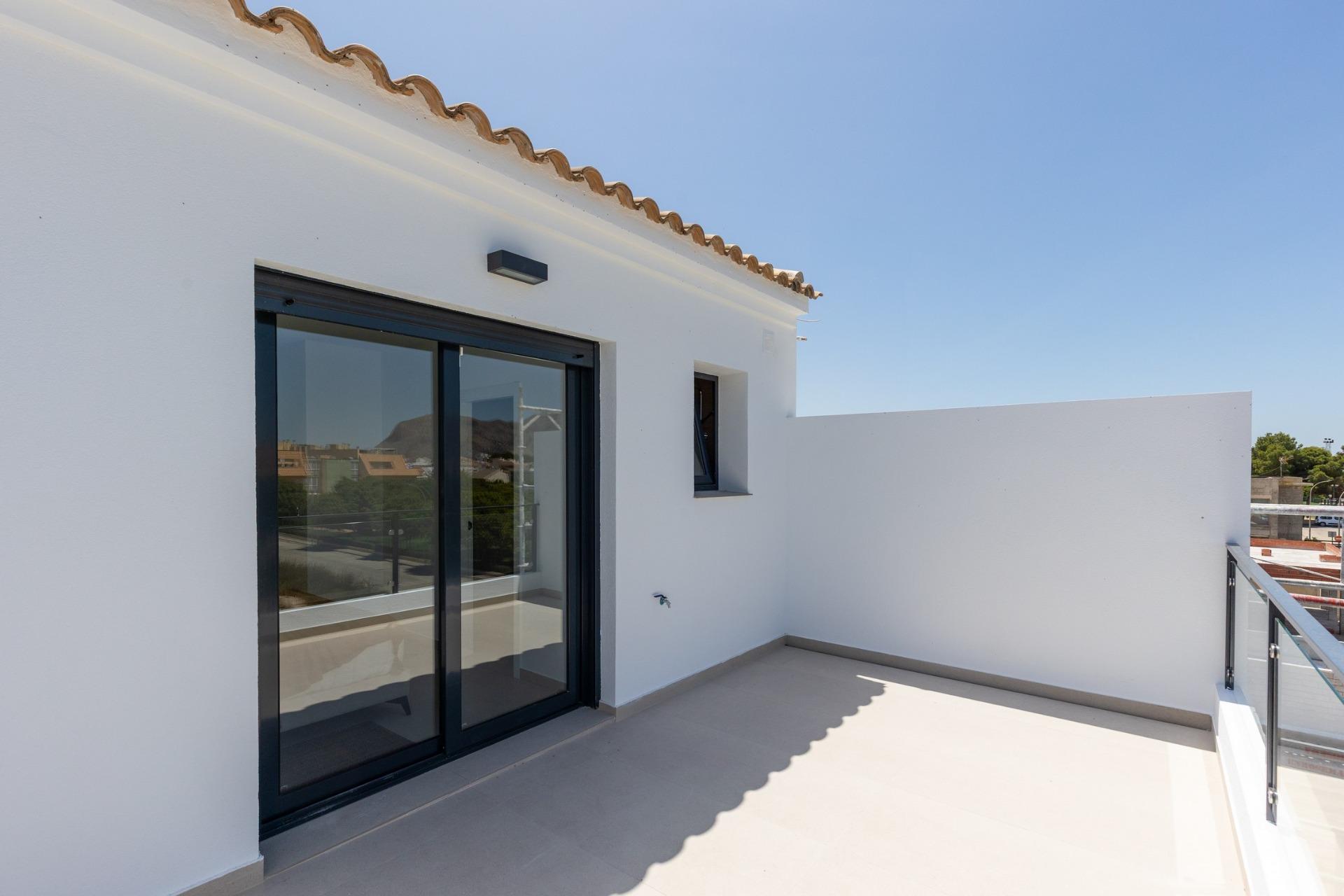 Town House te koop in Rafal | 4 slaapkamers H8941