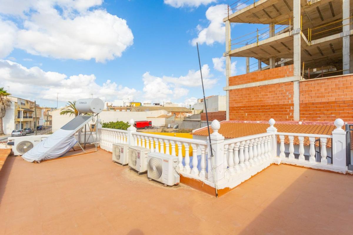 townhouse te koop in Los Montesinos | 4 slaapkamers H520485