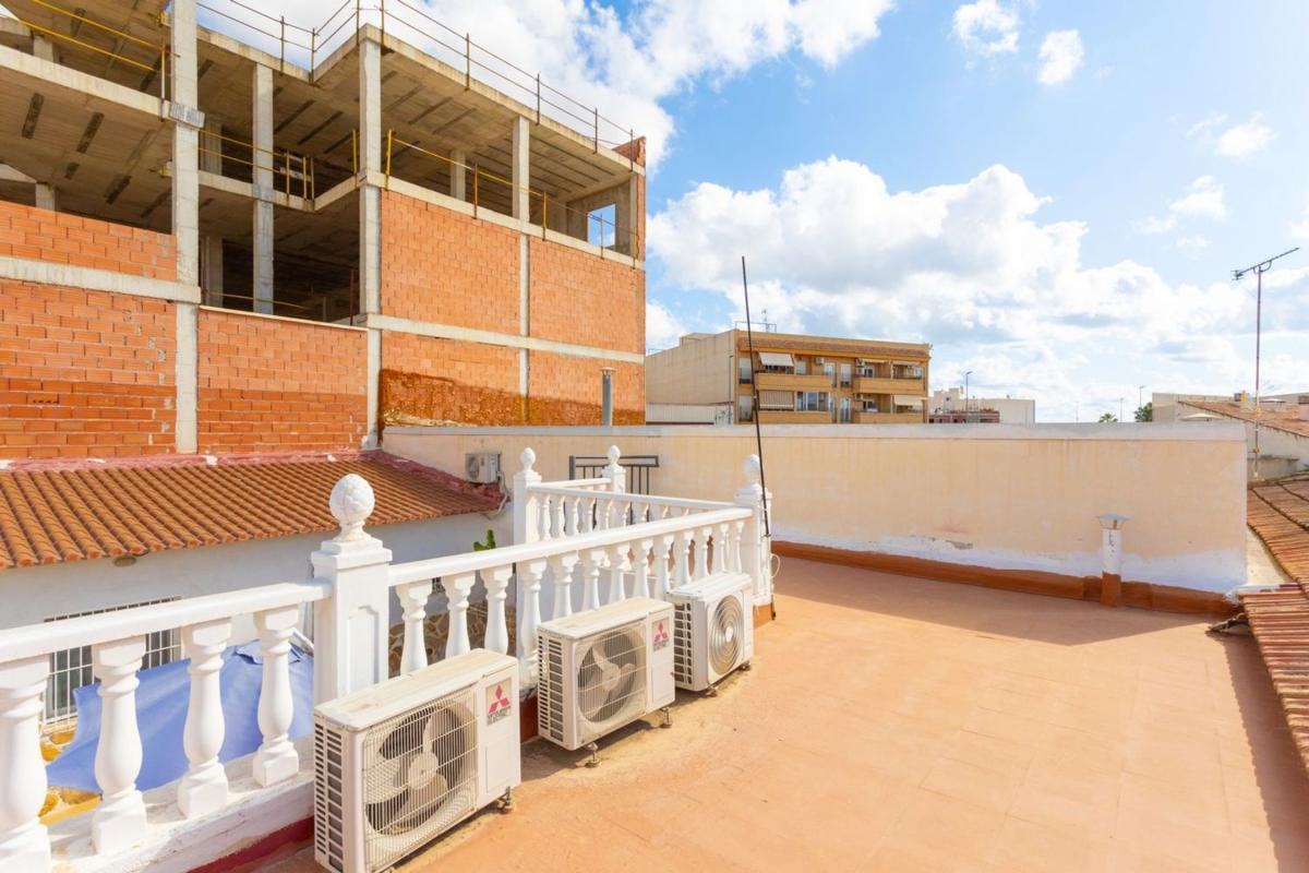 townhouse te koop in Los Montesinos | 4 slaapkamers H520485