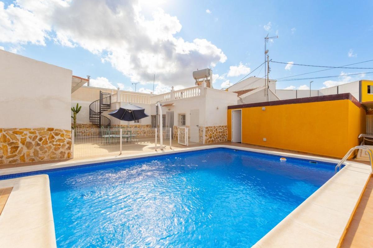 townhouse te koop in Los Montesinos | 4 slaapkamers H520485