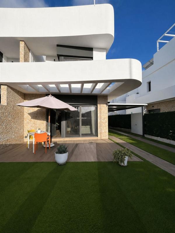 townhouse te koop in Los Montesinos | 2 slaapkamers H522678