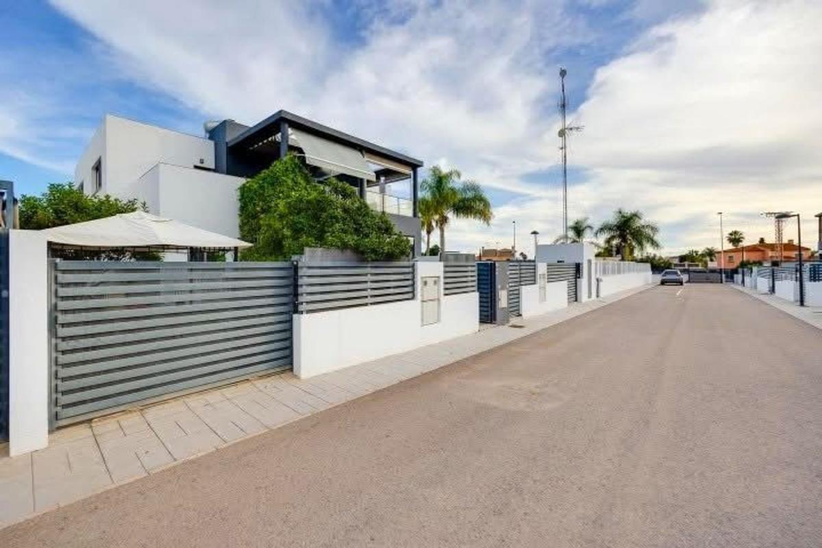 townhouse te koop in Torrevieja | 3 slaapkamers H479786