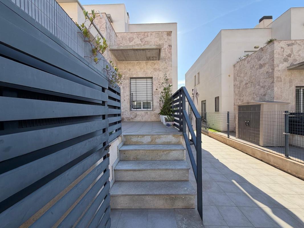 Property main view 4