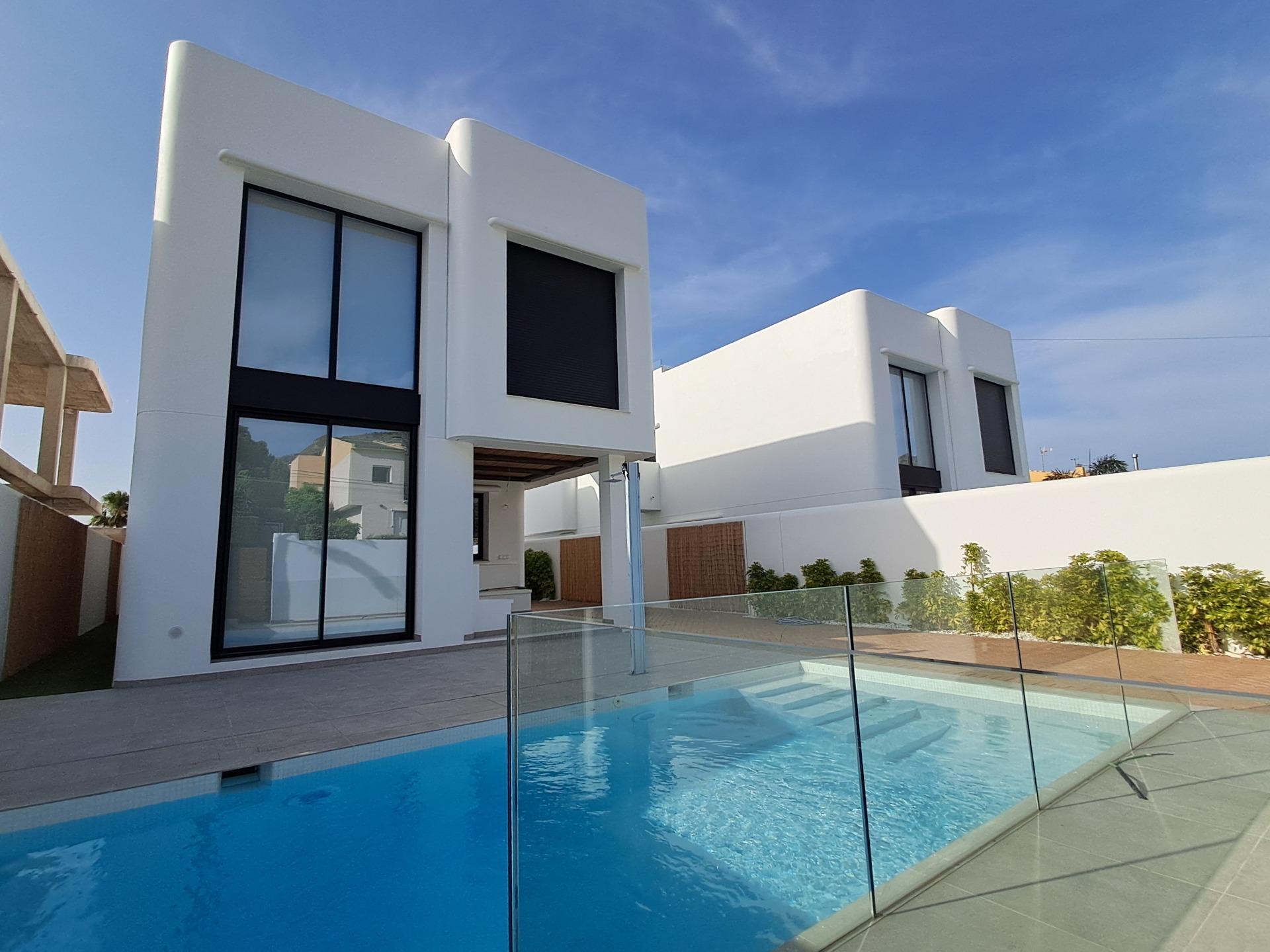 Villa te koop in Alfas del Pi | 4 slaapkamers H9059